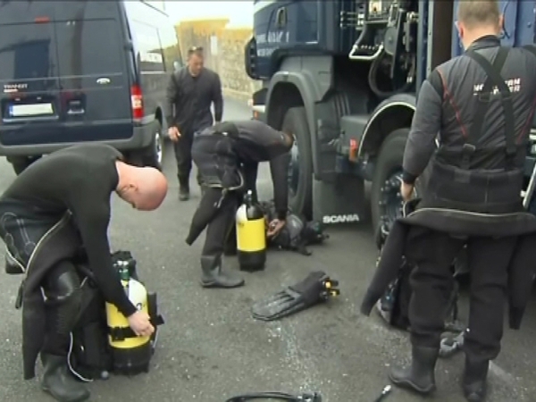 Waterford - Navy diving team involved in search