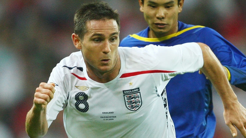 Frank Lampard insists that England remain together as a team