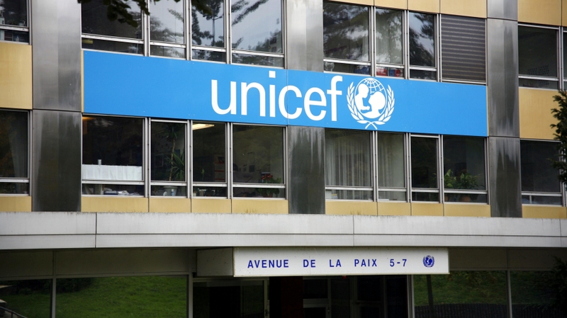 UNICEF report puts the US and the UK among the world's worst performers for youth well-being