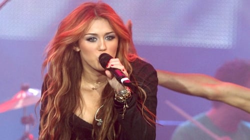 Cyrus - The singer's parents file for divorce