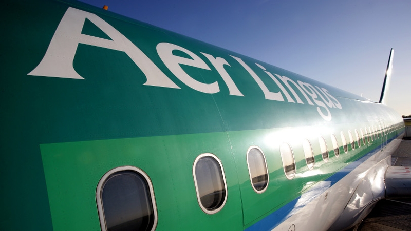 Aer Lingus carried a total of 1,021,000 passengers last month