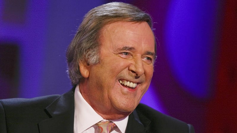 Wogan - "She should do as John Sergeant did"