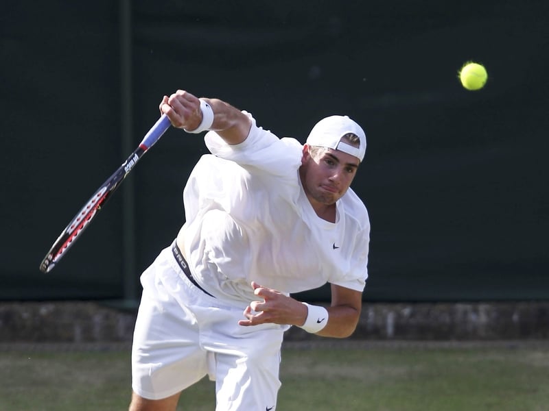 John Isner finally overcame Nicolas Mahut 70-68 in the fifth set of their epic battle