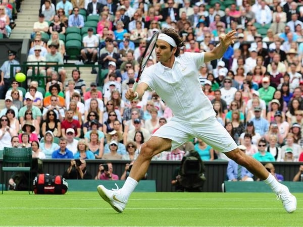 Roger Federer has cruised through his last two matches after a number of anxious moments in the earlier rounds