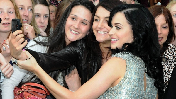 Katy Perry chats to the crowd
