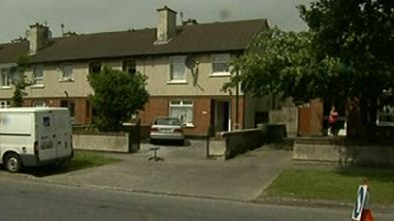 Mulhuddart - Woman attacked with hammer