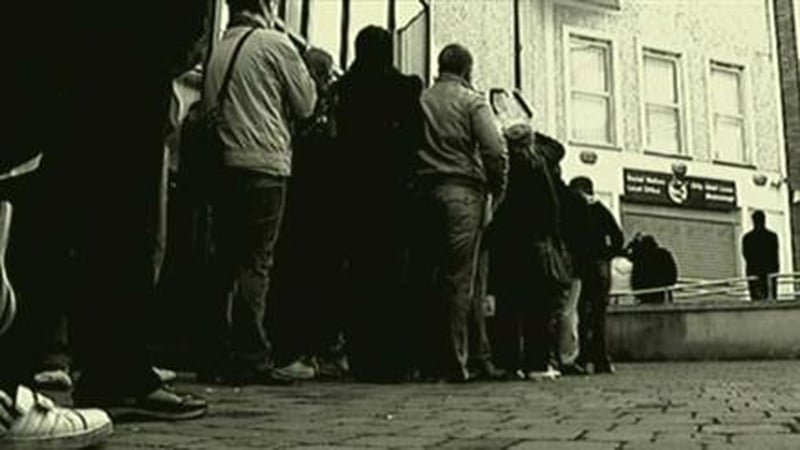 Live Register - Unemployment rate falls back