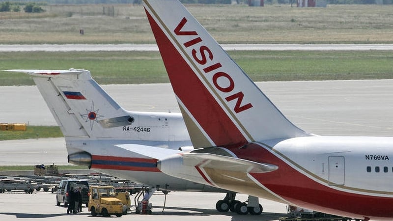 Vienna - Planes presumed to be carrying the 14 spies