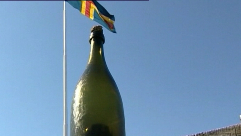Baltic Sea - Contents of champagne bottle sent for analysis