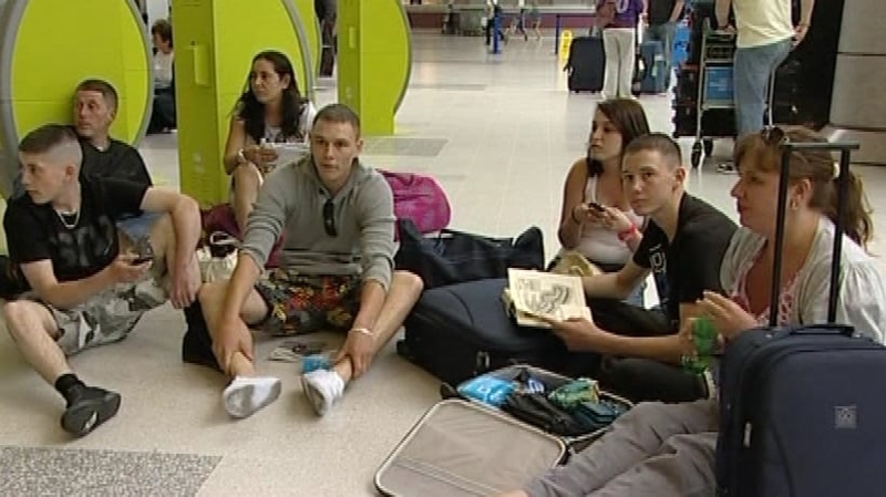 Goldtrail - Passengers stranded after firm's collapse