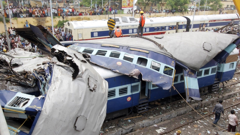 India - Two trains collide in West Bengal