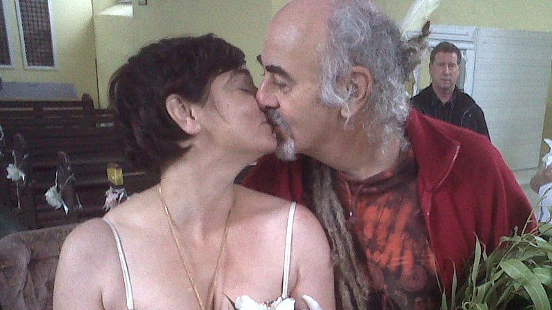 Sinéad O'Connor &amp; Steve Cooney tie the knot