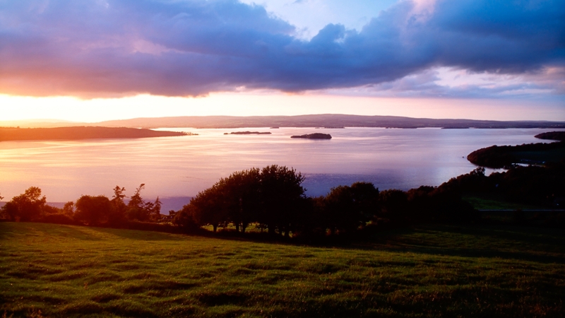 Lough Derg - Rescue by RNLI