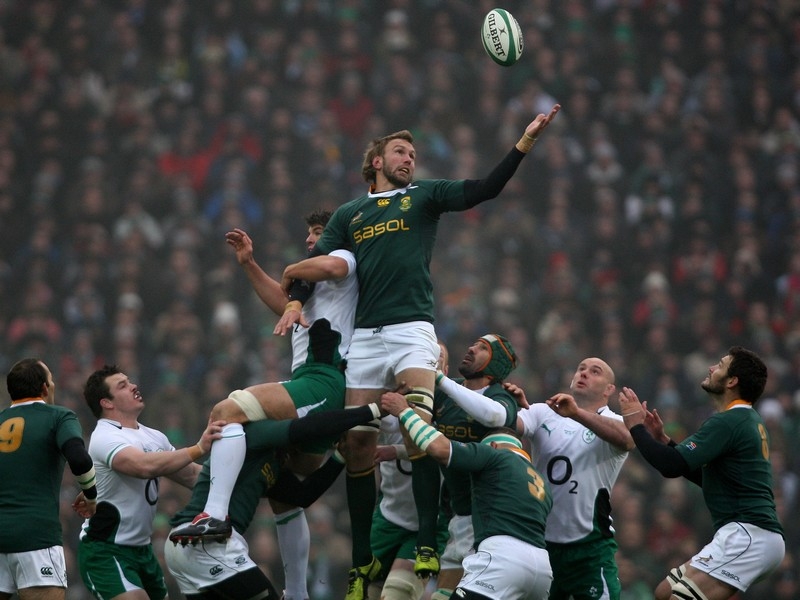 Andries Bekker climbs high against Ireland last November