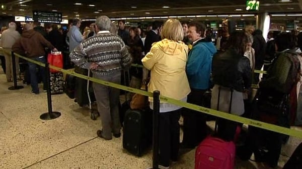 The statistics indicate that year-on-year tourism earnings from overseas travellers rose from €952m to €1.14bn for the final quarter of 2015