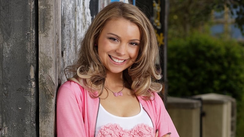 Jodie (Kylie Babbington) - Surprise kiss