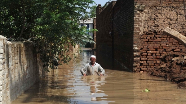 Pakistan - 4.5m in the country affected by the flooding