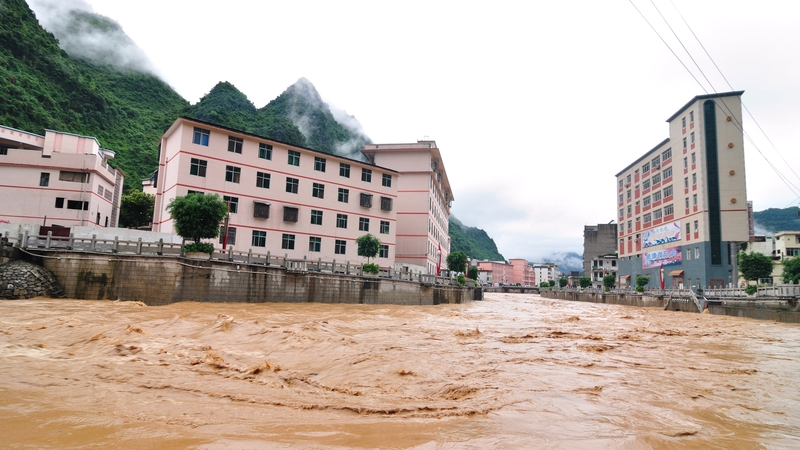 China - Worst flooding in a decade