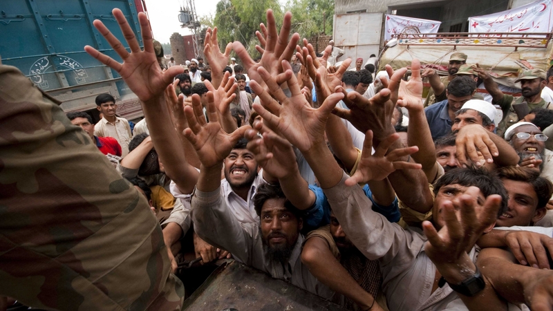 Pakistan - Millions left homeless