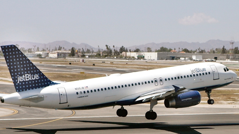 Jetblue - Flight disrupted by angry flight attendant