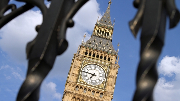 Big Ben clocks off