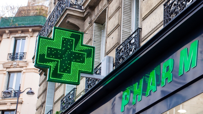 The union today called on the Minister for Health and the Health Service Executive to "urgently clarify" when pharmacists can begin administering the jabs to members of the public
