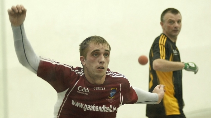 Westmeath's Robbie McCarthy (l) ended the fairytale return to senior singles action for 16-times champion Michael Ducksy Walsh