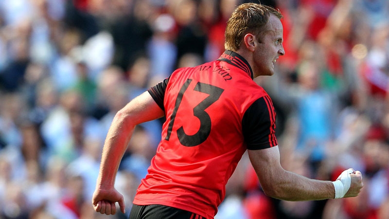 Benny Coulter has been ruled out of the Ireland team through injury