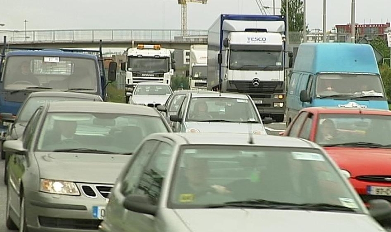 Car rescue - AA reports greater demand for service