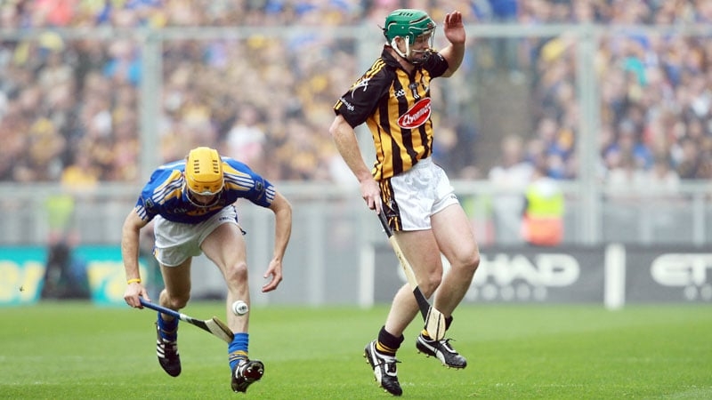 Henry Shefflin was forced off early in the first half as Tipperary claimed the All-Ireland Senior Hurling title