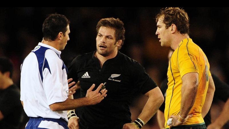 Richie McCaw and Australia captain Rocky Elsom