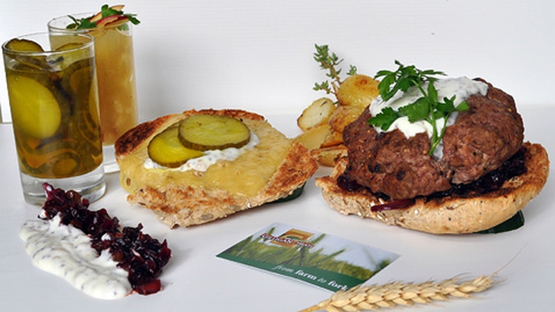 Paulaner Oktoberfest Burger