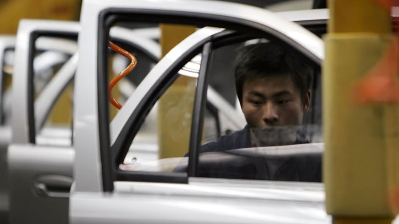 China's export growth moves up to 14% in December