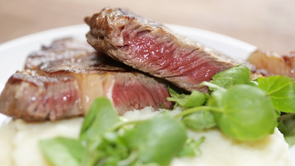 Fillet of Beef with Crispy Onions and Horseradish