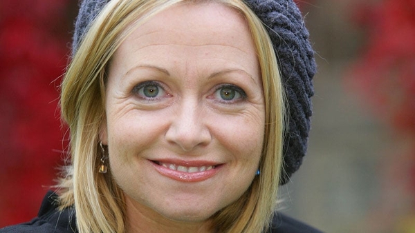 Kelly married her long-term partner.