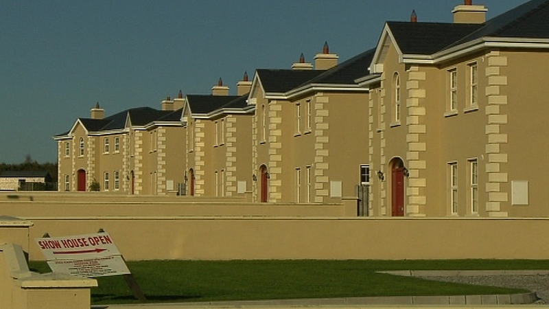 Ghost etates - Thousands of homes remain unoccupied