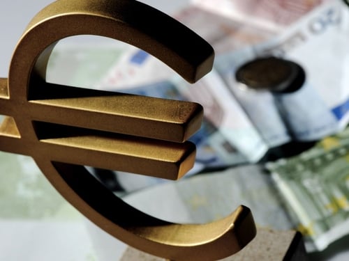 Euro - Tops $1.43 ahead of ECB decision tomorrow