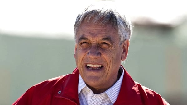 Sebastian Pinera - Visited miners in hospital