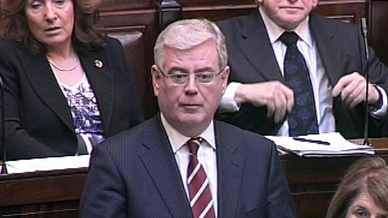 Eamon Gilmore - Party would introduce third tax rate