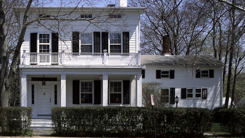 The National Association of Realtors said existing home sales rose 0.7% to an annual rate of 5.61 million units last month