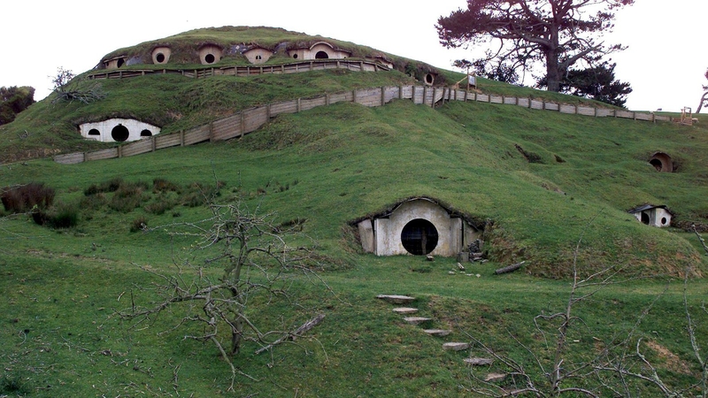 Hobbit - Protests in New Zealand to sway Warner Bros