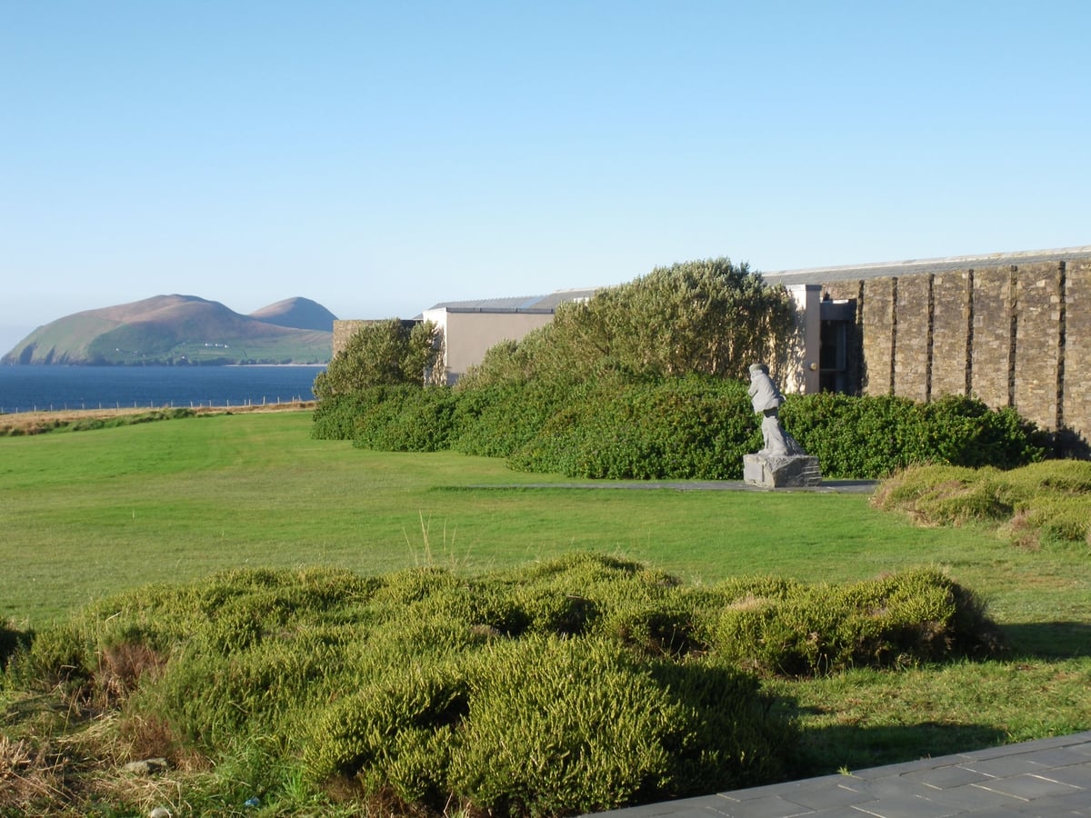 Daithí De Mórdha, Ionad an Bhlascaoid.