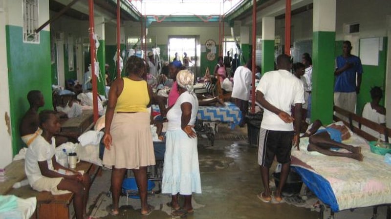 Haiti - Thousands hospitalised in cholera epidemic
