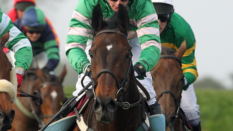 L'Ami took more success at Punchestown today