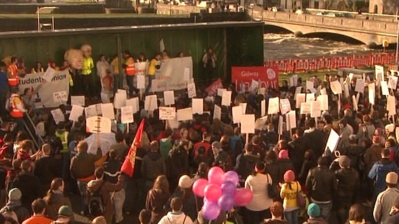 Galway - Students expressed opposition to increase of fees