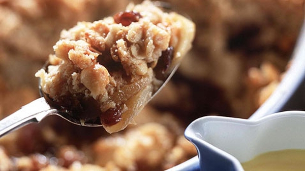 Apple And Cranberry Crumble
