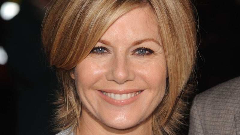 Barber - Character Glenda involves daughter Roxy in her plans