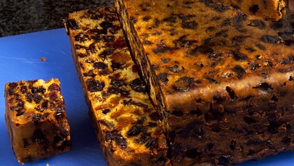 Simnel cake with Richie Wilson