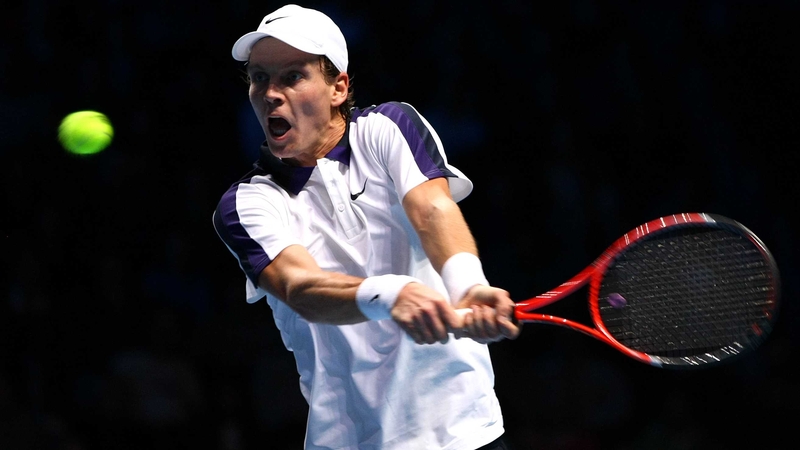The talented but inconsistent Tomas Berdych edged out Roger Federer in three sets in Dubai