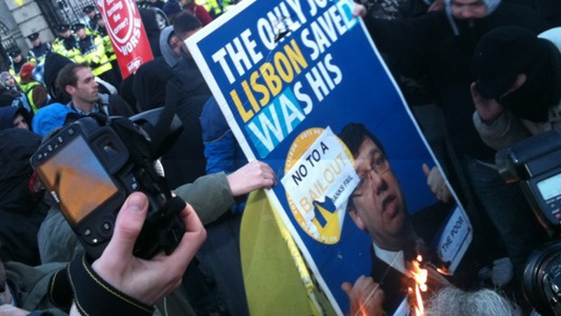 Leinster House - Around 400 protestors gathered on Kildare Street